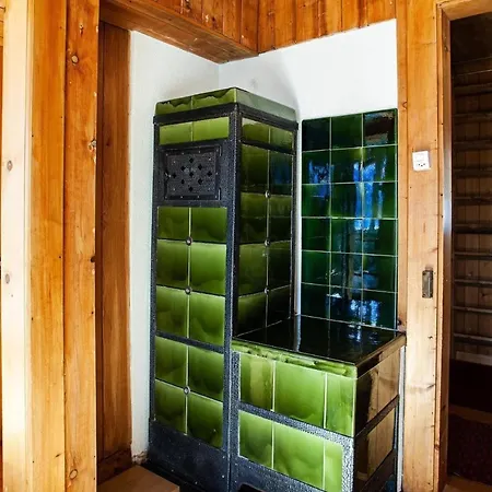 Holiday home Alpidyll- Traditionelles Einzelchalet *